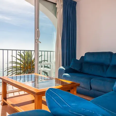 Tuhillo * Nerja
