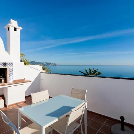 Tuhillo * Nerja